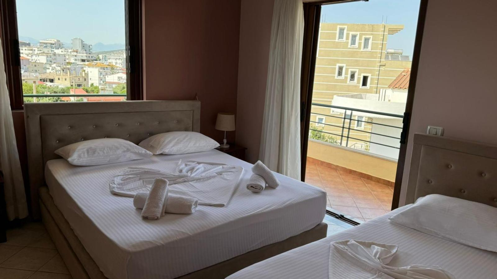 Hotel Vila Danedi Ksamil Eksteriør billede